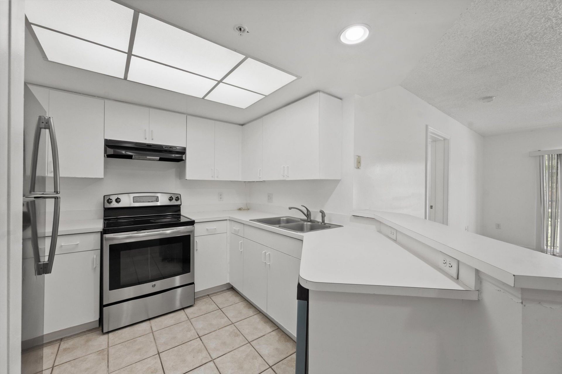 4159 N Haverhill Road, Unit 1307, West Palm Beach, FL 33417 Photo