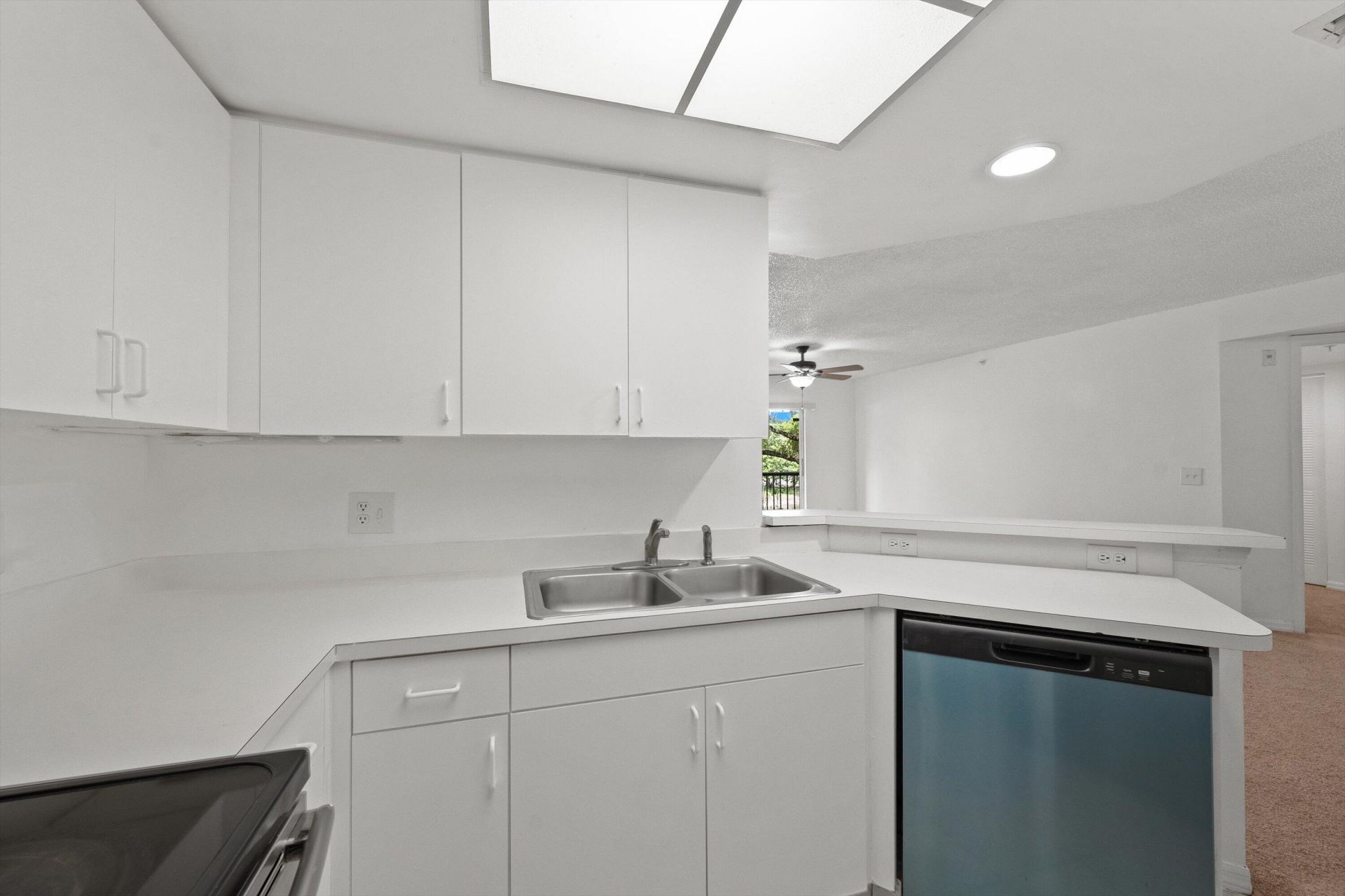 4159 N Haverhill Road, Unit 1307, West Palm Beach, FL 33417 Photo