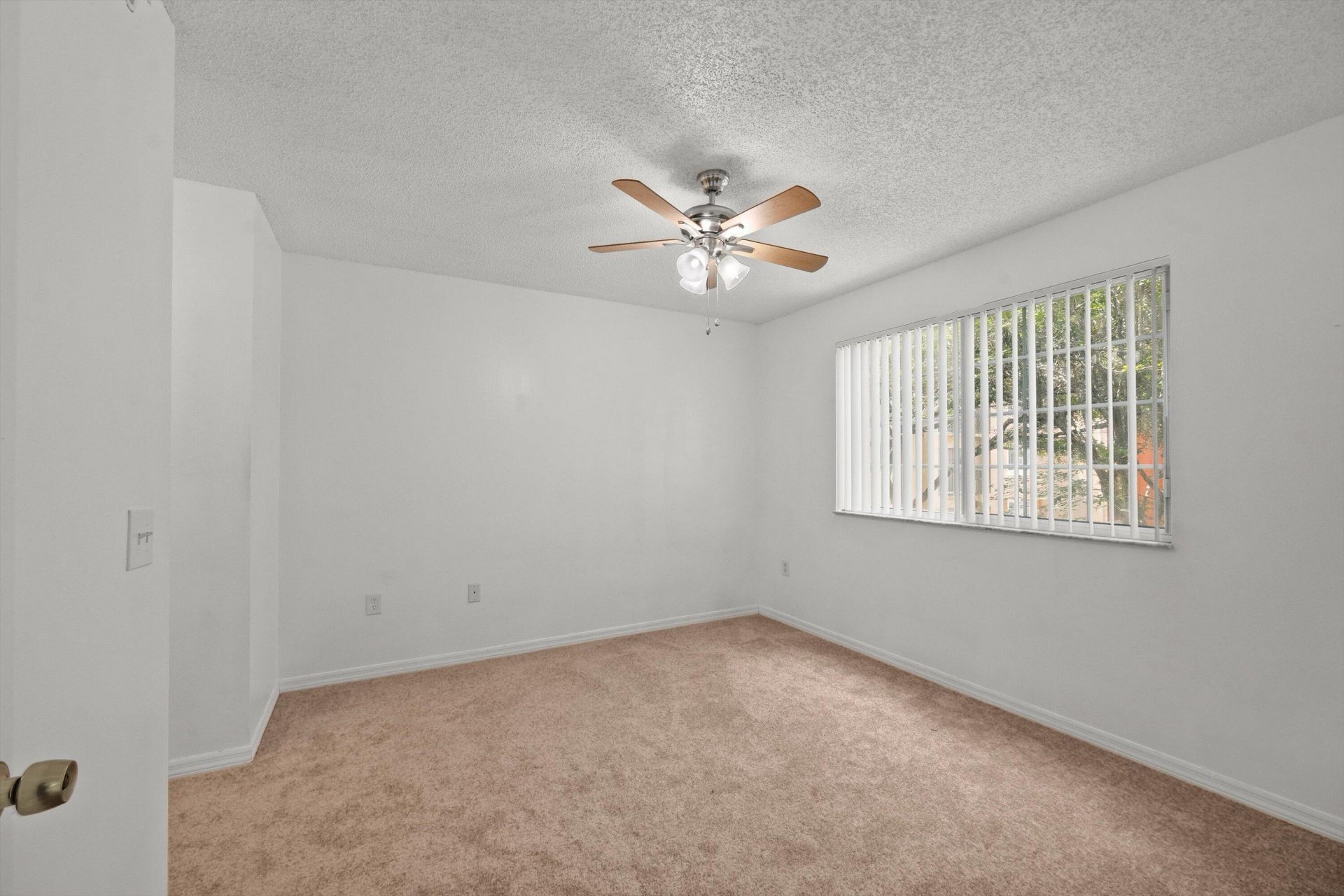 4159 N Haverhill Road, Unit 1307, West Palm Beach, FL 33417 Photo