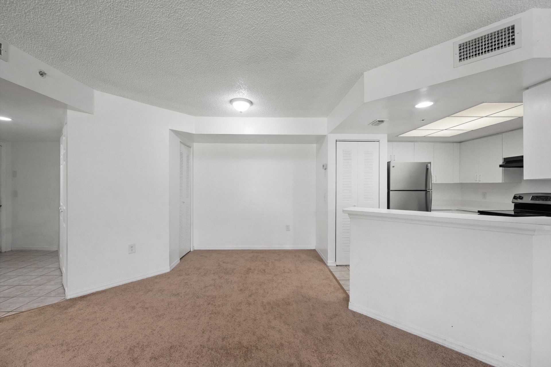 4159 N Haverhill Road, Unit 1307, West Palm Beach, FL 33417 Photo