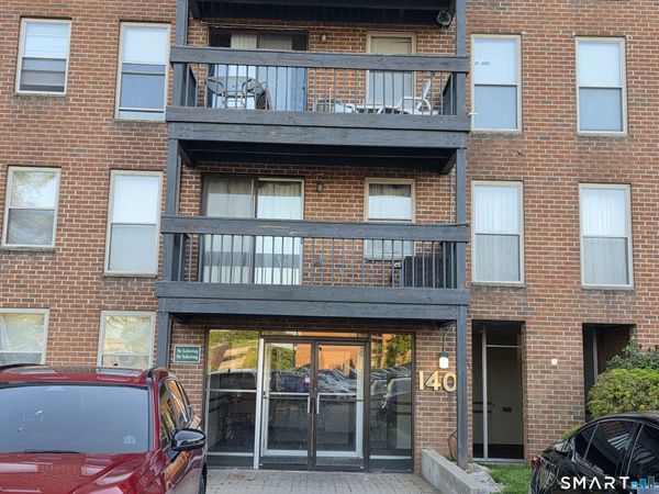 140 Kane, Unit B9, West Hartford, CT 06119