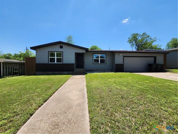 209 W Victory Avenue , Temple, TX 76501