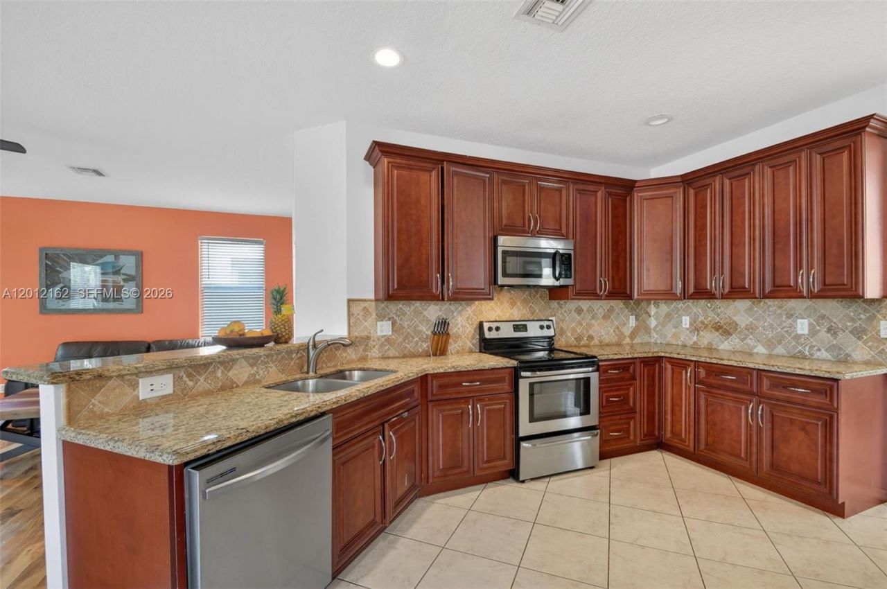 7055 Via Leonardo , Lake Worth, FL 33467 Photo