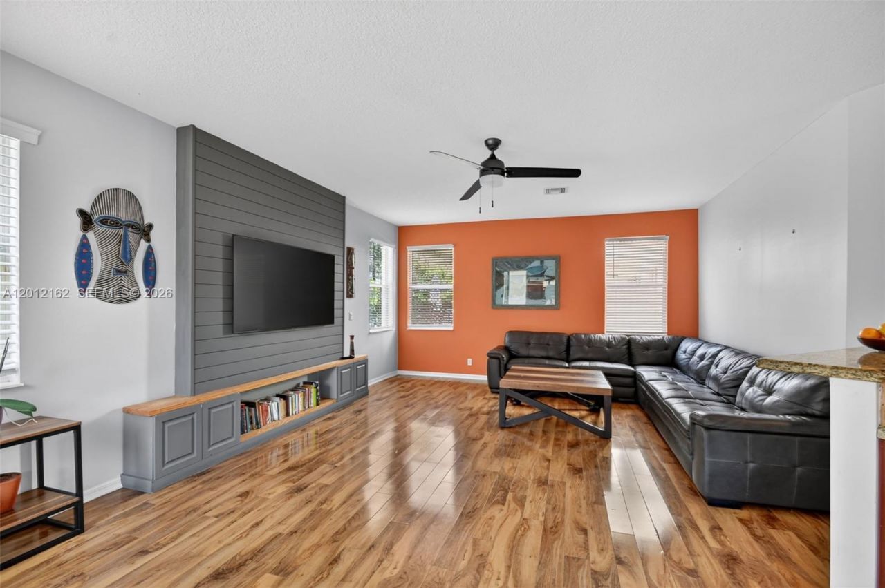 7055 Via Leonardo , Lake Worth, FL 33467 Photo