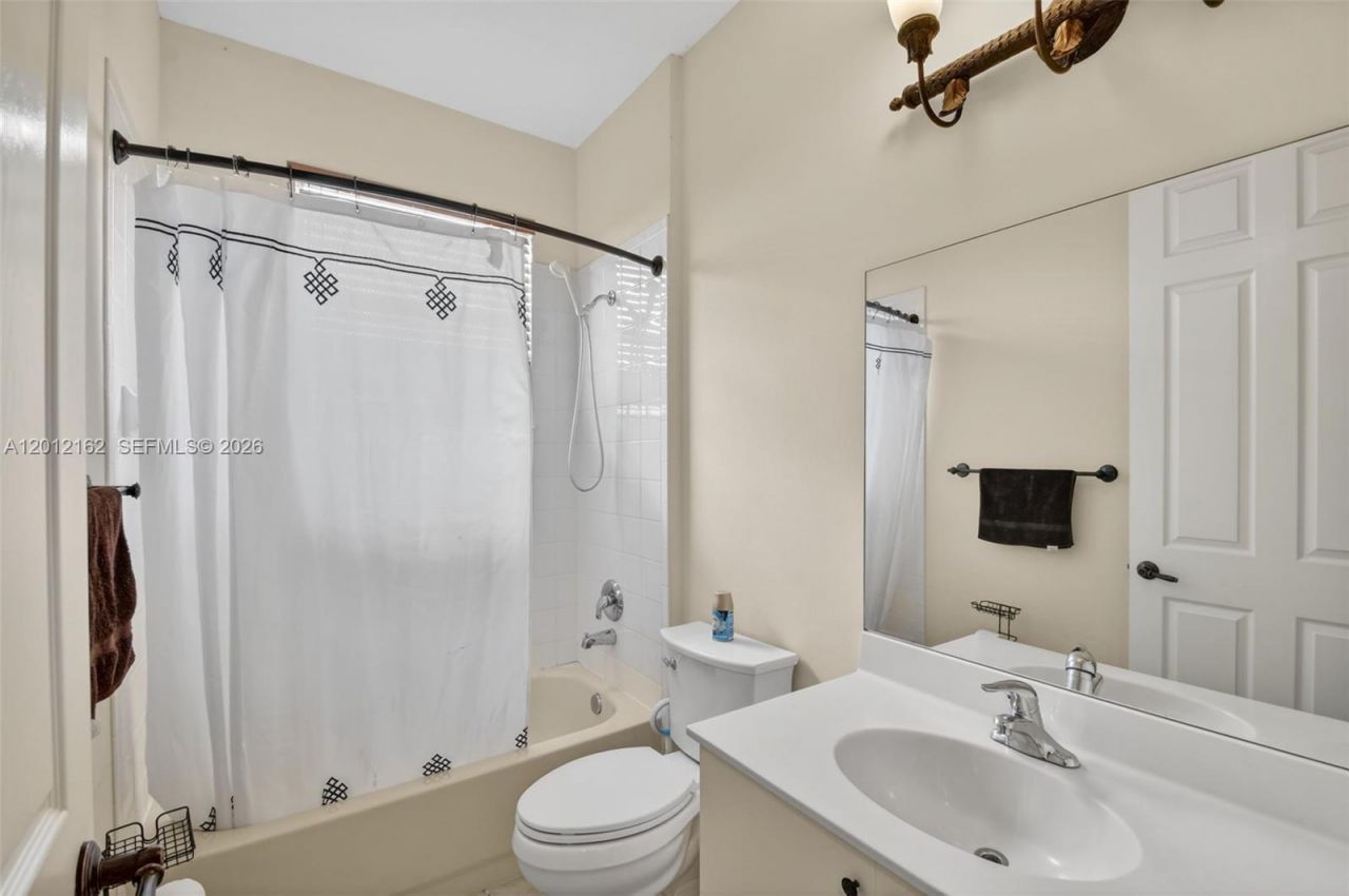 7055 Via Leonardo , Lake Worth, FL 33467 Photo