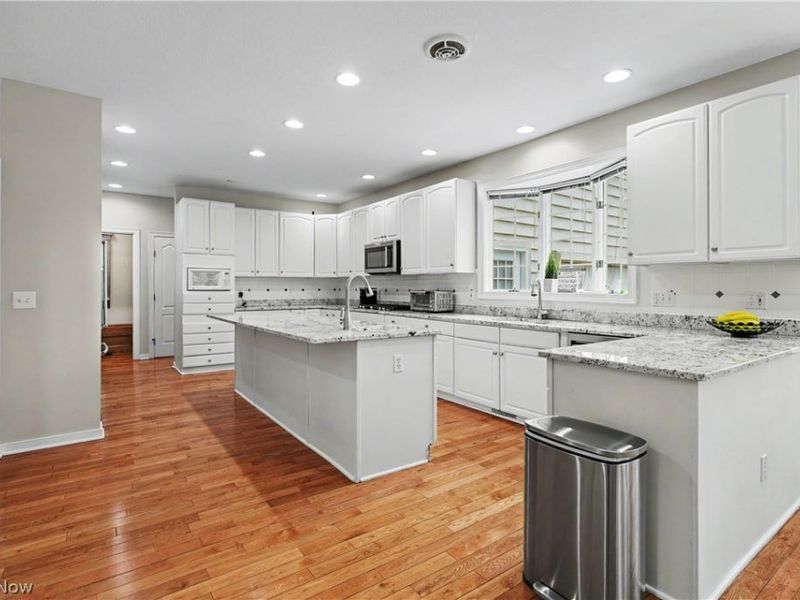 32282 Dakota Run, Avon Lake, OH 44012 Photo 15