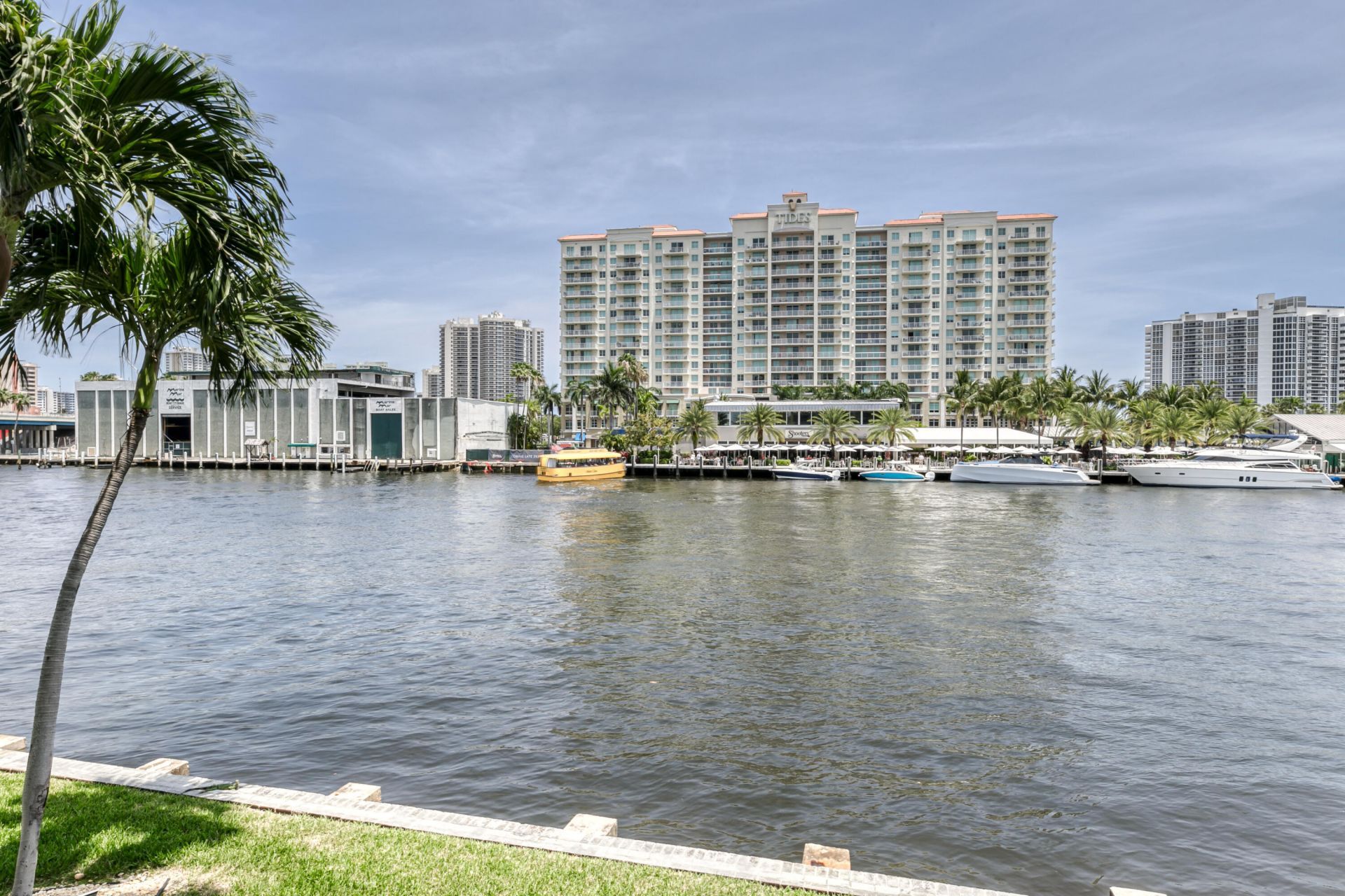 2900 NE 30th Street Ne, Unit L2, Fort Lauderdale, FL 33306 Photo