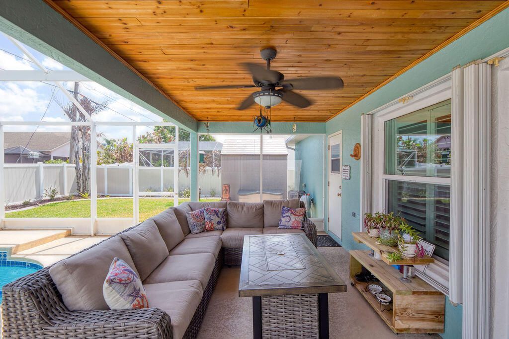 613 SE Dean Terrace, Port Saint Lucie, FL 34984 Photo