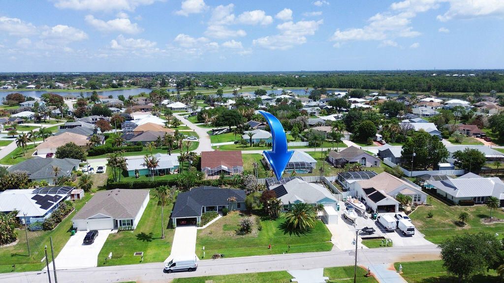613 SE Dean Terrace, Port Saint Lucie, FL 34984 Photo