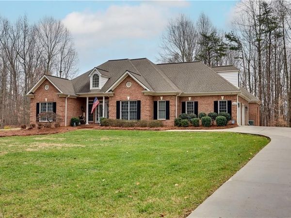 7925 Old Salisbury Road , Linwood, NC 27299