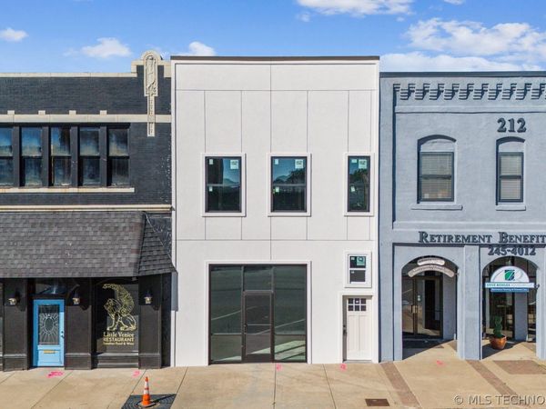 210 N Main Street , Sand Springs, OK 74063