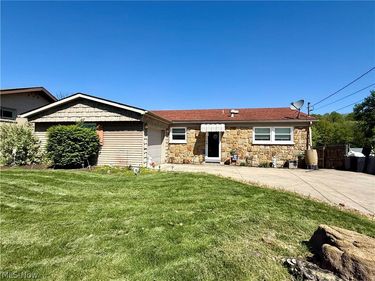 1412 Walker Road, Follansbee, WV 26037
