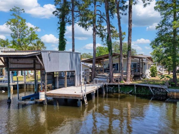 53 SE 241ST STREET , SUWANNEE, FL 32692