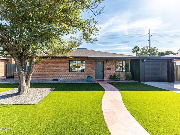 2539 E CAMPBELL Avenue, Phoenix, AZ 85016