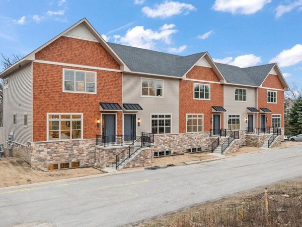 59 Sanctuary Drive , Valparaiso, IN 46385