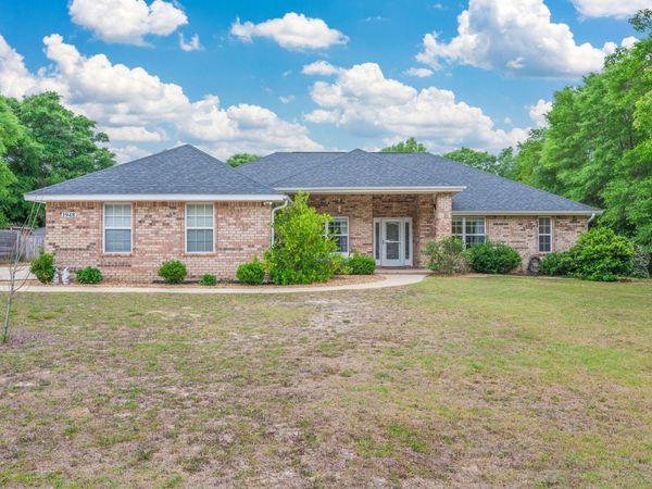 1948 Hidden Springs Drive, Baker, FL 32531