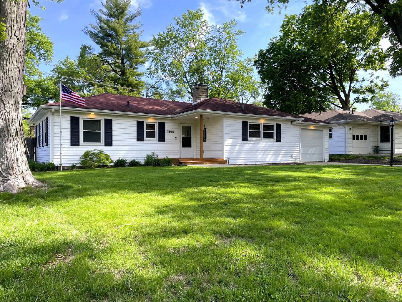 1608 Chevy Chase Drive, Champaign, IL 61821 Main Photo