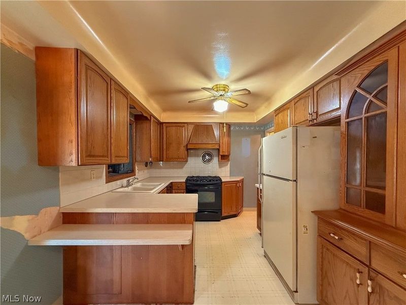9187 Wallings Road, North Royalton, OH 44133 Photo 11