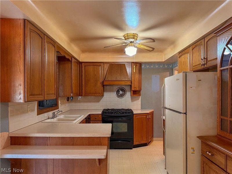 9187 Wallings Road, North Royalton, OH 44133 Photo 13