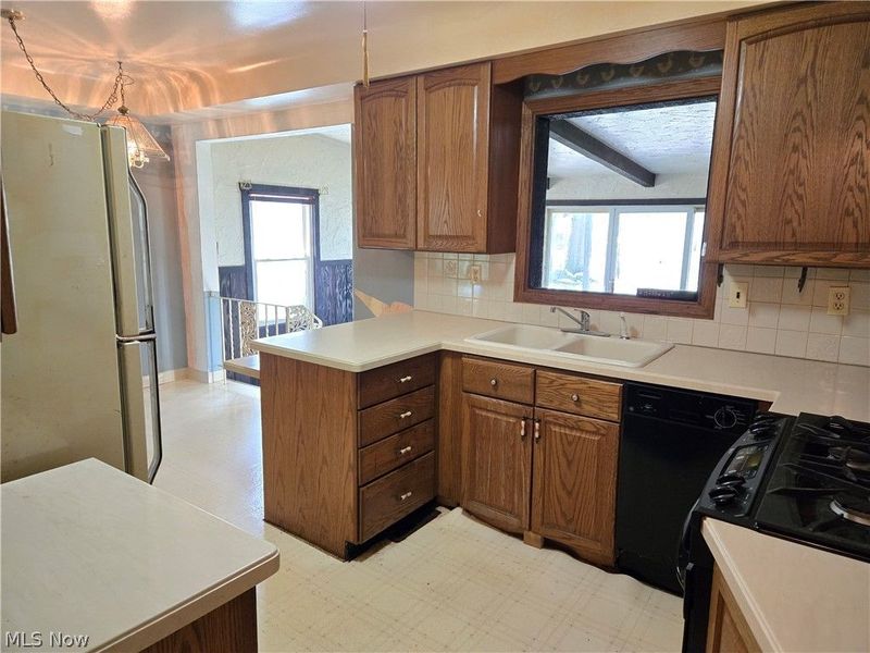 9187 Wallings Road, North Royalton, OH 44133 Photo 17