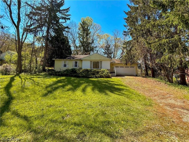 9187 Wallings Road, North Royalton, OH 44133 Photo 2