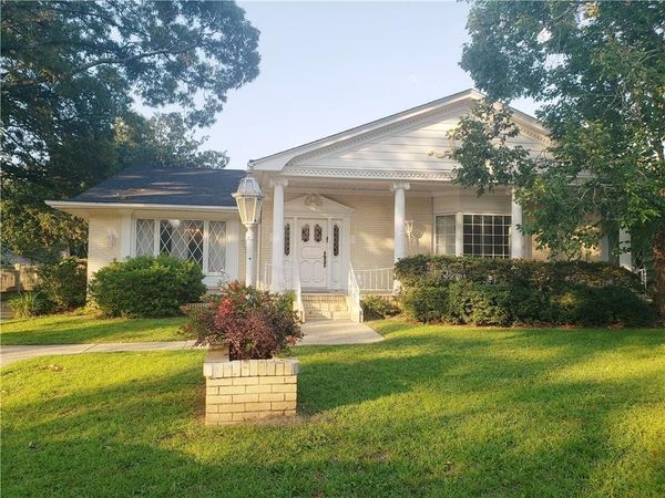 1221 Westbury Drive, Mobile, AL 36609
