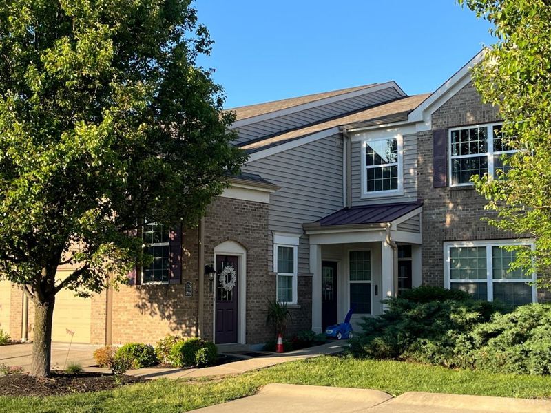 7750 Bridge Point Drive, Unit 11-30, Green Township, OH 45248 Photo 1