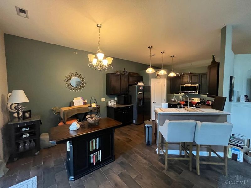 7750 Bridge Point Drive, Unit 11-30, Green Township, OH 45248 Photo 4
