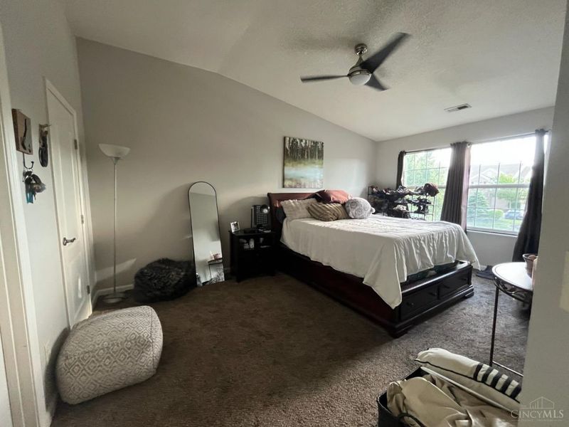 7750 Bridge Point Drive, Unit 11-30, Green Township, OH 45248 Photo 9