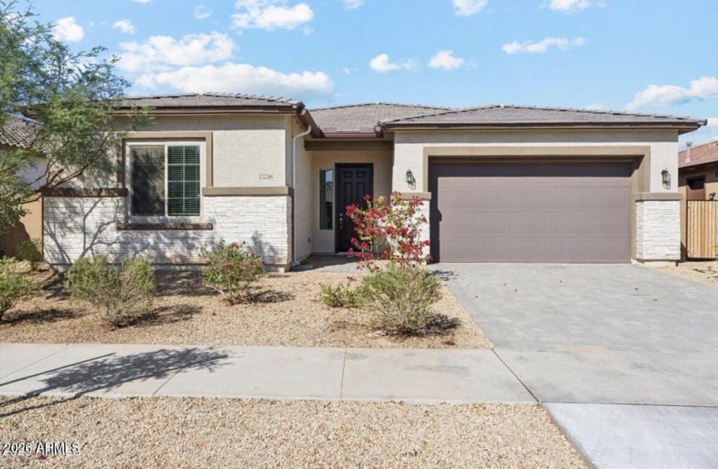 15718 W Adams Street, Goodyear, AZ 85338 Main Photo
