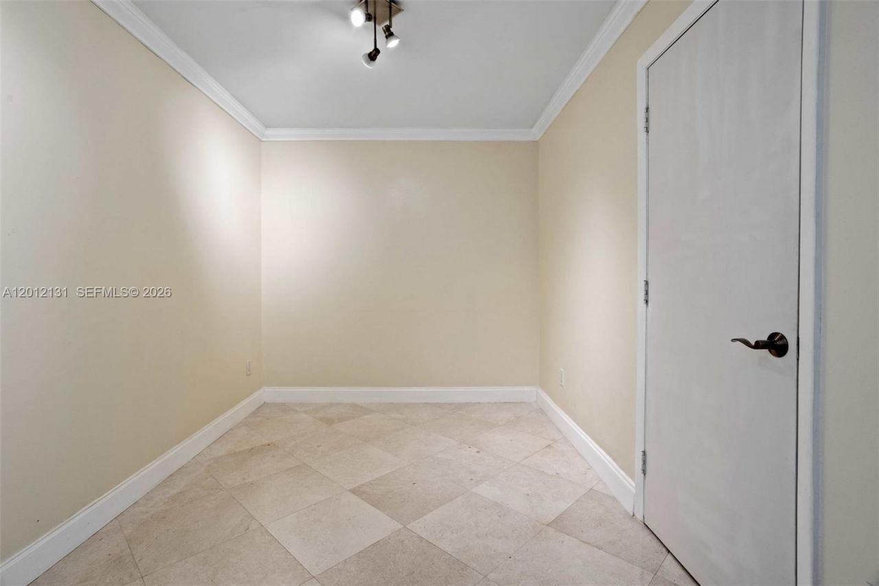 1945 S Ocean Dr , Unit 503, Hallandale Beach, FL 33009 Photo