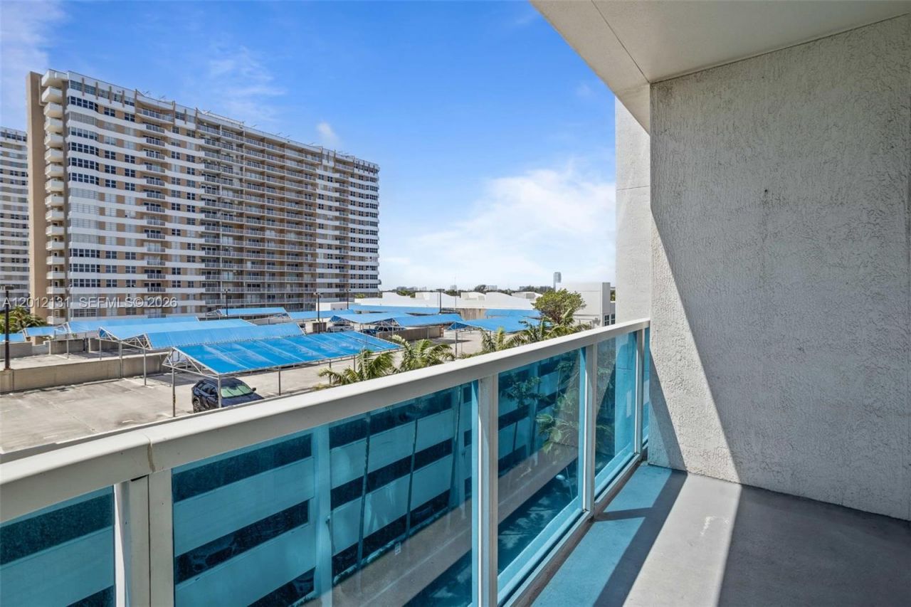 1945 S Ocean Dr , Unit 503, Hallandale Beach, FL 33009 Photo