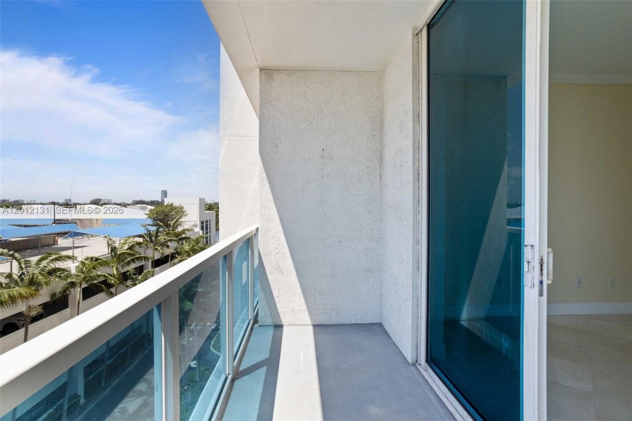 1945 S Ocean Dr , Unit 503, Hallandale Beach, FL 33009 Photo