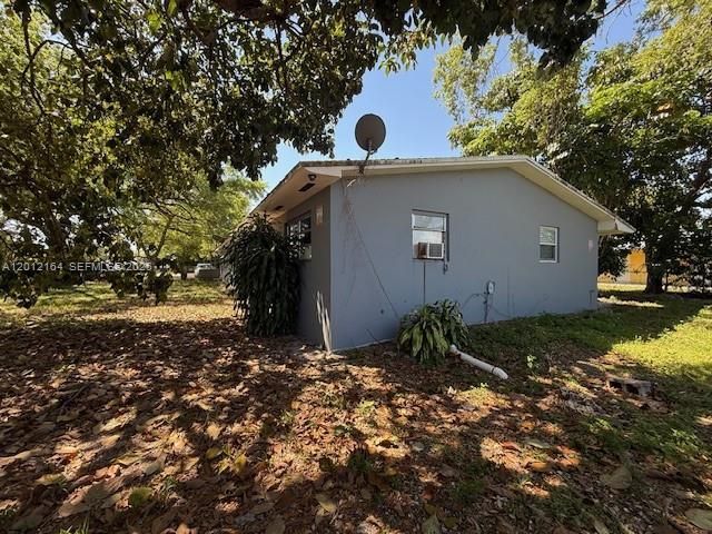 151 NW 164th St , Miami, FL 33169 Photo
