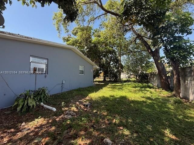 151 NW 164th St , Miami, FL 33169 Photo
