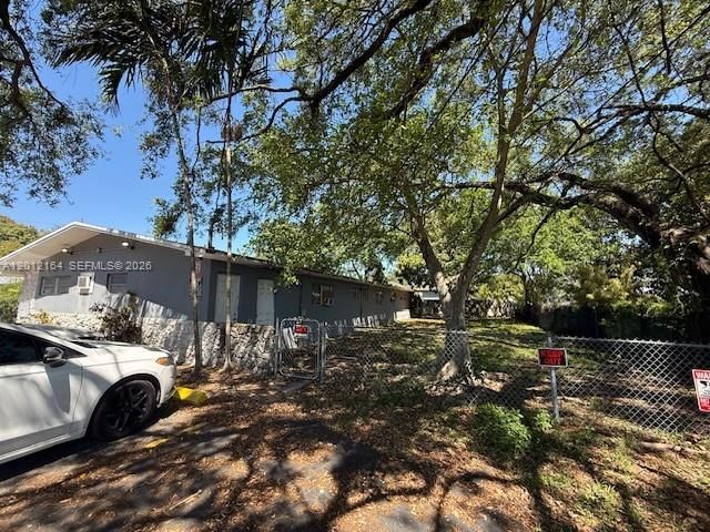 151 NW 164th St , Miami, FL 33169 Photo