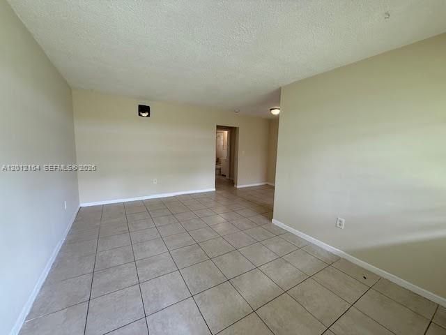 151 NW 164th St , Miami, FL 33169 Photo