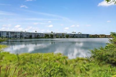 950 NE 199th St , Unit 2H, Miami, FL 33179 Photo