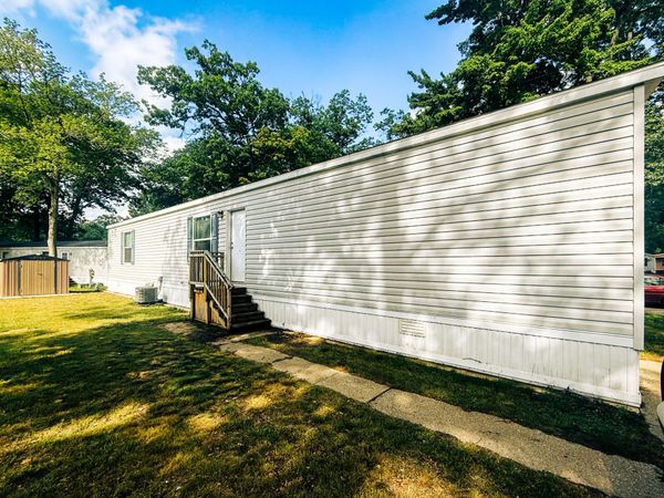 14787 Apple Drive, Unit 403, Fruitport, MI 49415