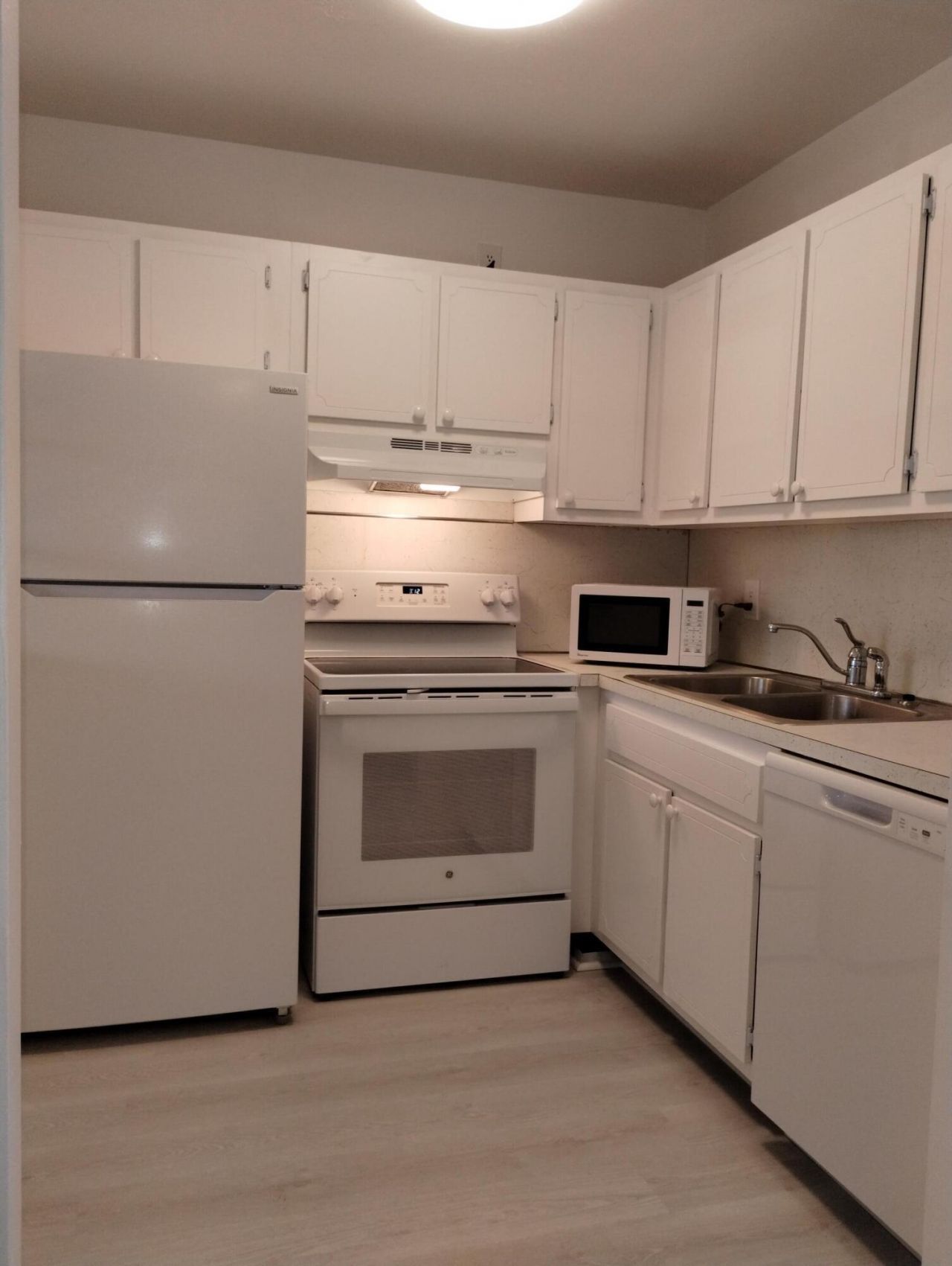 2880 Lake Osborne Drive, Unit 209, Lake Worth Beach, FL 33461 Photo