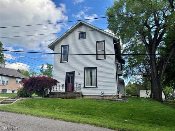 1409 Spring Street , Coshocton, OH 43812