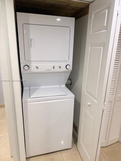 100 Lakeview Dr, Unit 115, Weston, FL 33326 Photo