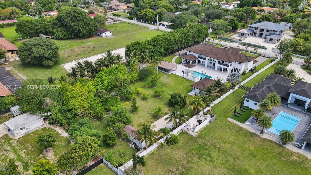 12401 SW 45th St, Miami, FL 33175 Photo