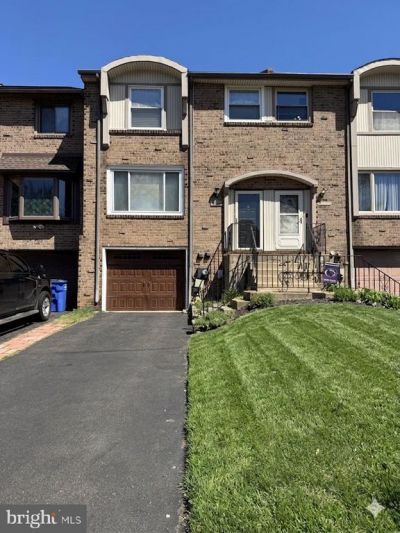 1023 BURNLEY COURT , BENSALEM, PA 19020