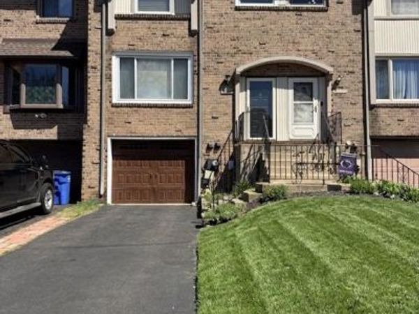 1023 BURNLEY COURT , BENSALEM, PA 19020