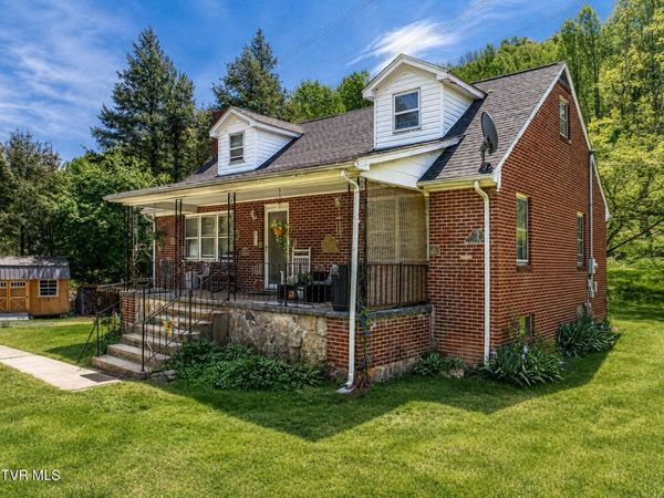 431 Mitchell Valley Drive, Marion, VA 24354