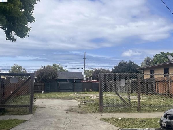 1737 ESMOND AVE, Richmond, CA 94801