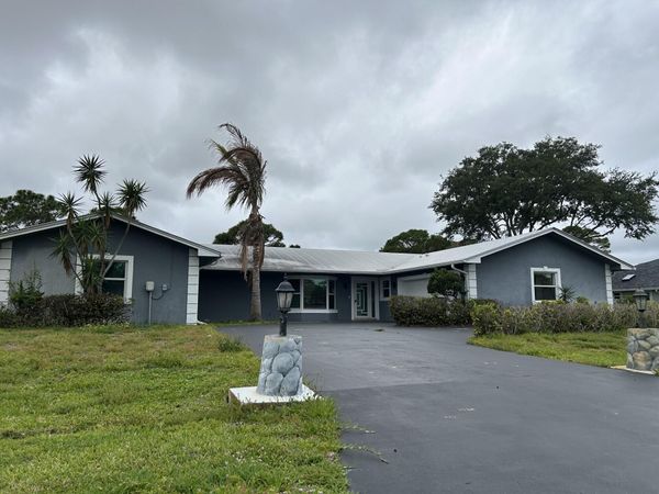 2080 SE Elmhurst Road, Port St. Lucie, FL 34952