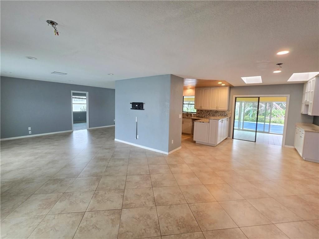 2080 SE Elmhurst Road, Port Saint Lucie, FL 34952 Photo