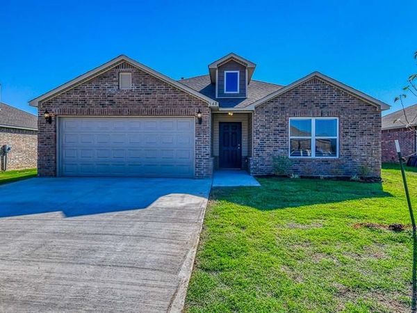 548 SE Fox Den Drive, Newcastle, OK 73065
